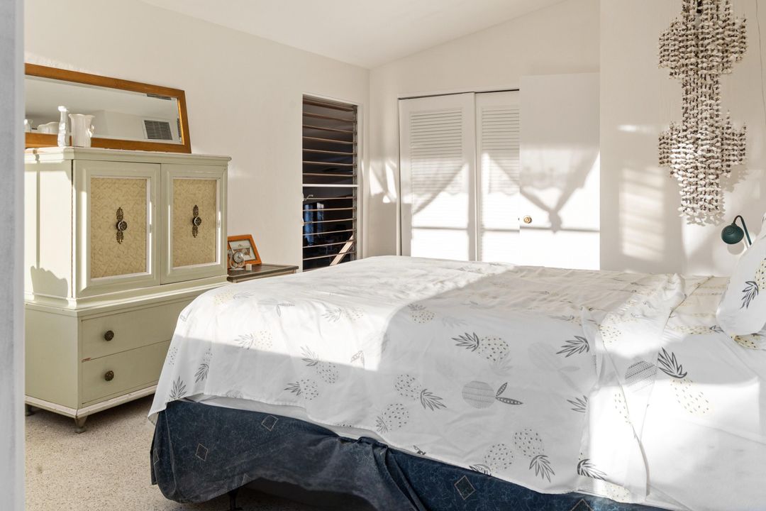 For Rent: $15,900 (3 beds, 3 baths, 2820 Square Feet)