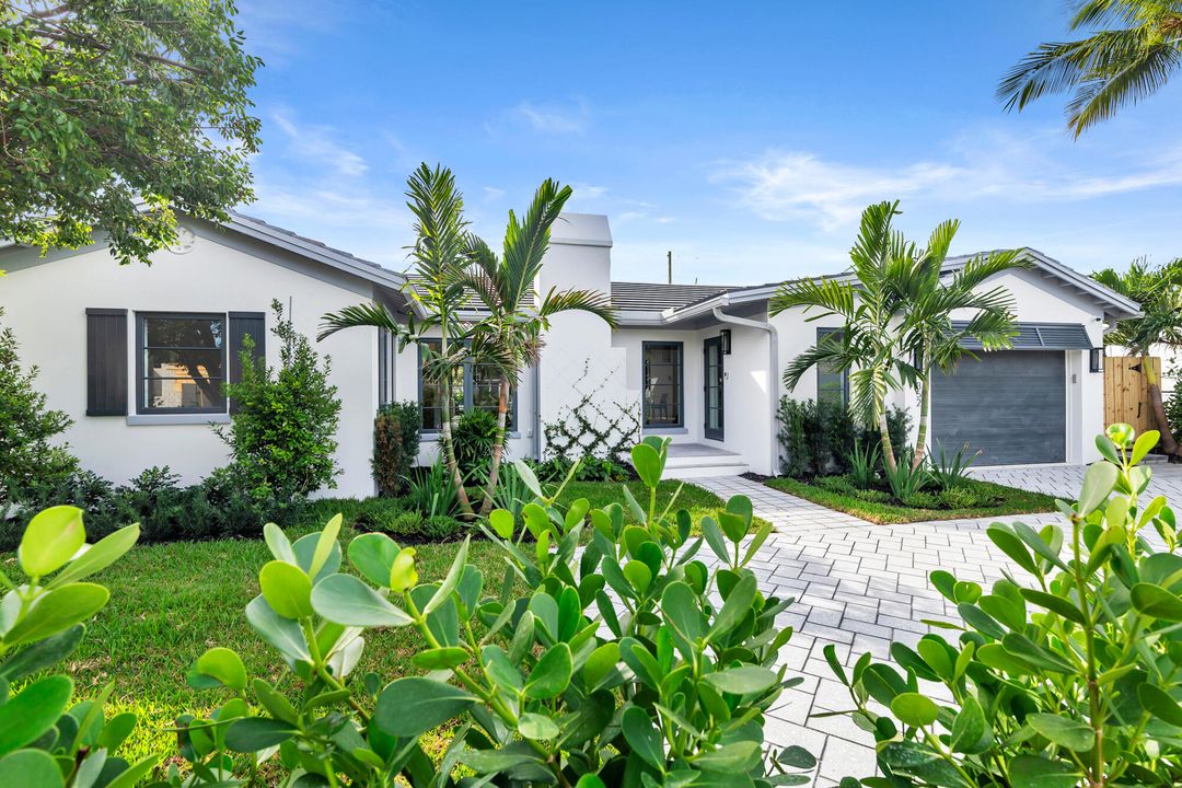 На продажу: $3,395,000 (3 спален, 2 ванн, 2702 Квадратных фут)