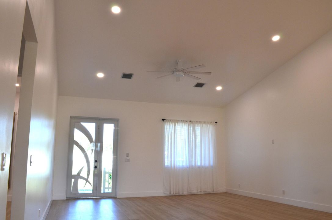 For Sale: $649,000 (3 beds, 2 baths, 1770 Square Feet)