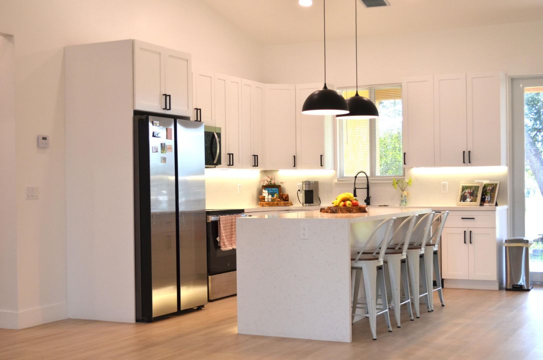 For Sale: $649,000 (3 beds, 2 baths, 1770 Square Feet)