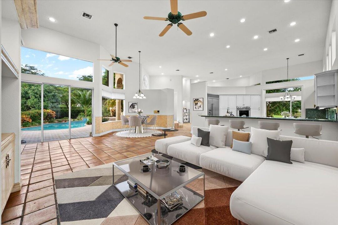 En Venta: $2,299,000 (5 camas, 5 baños, 4003 Pies cuadrados)