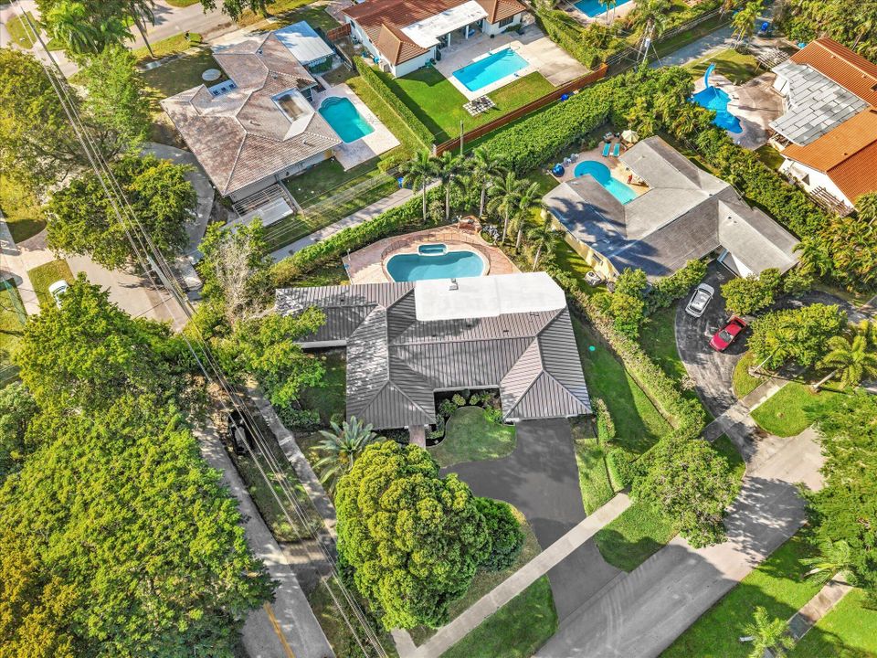 For Sale: $1,370,000 (5 beds, 4 baths, 2978 Square Feet)