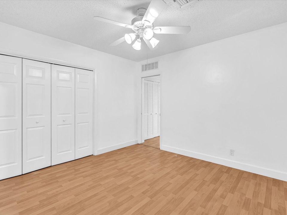 For Sale: $1,370,000 (5 beds, 4 baths, 2978 Square Feet)