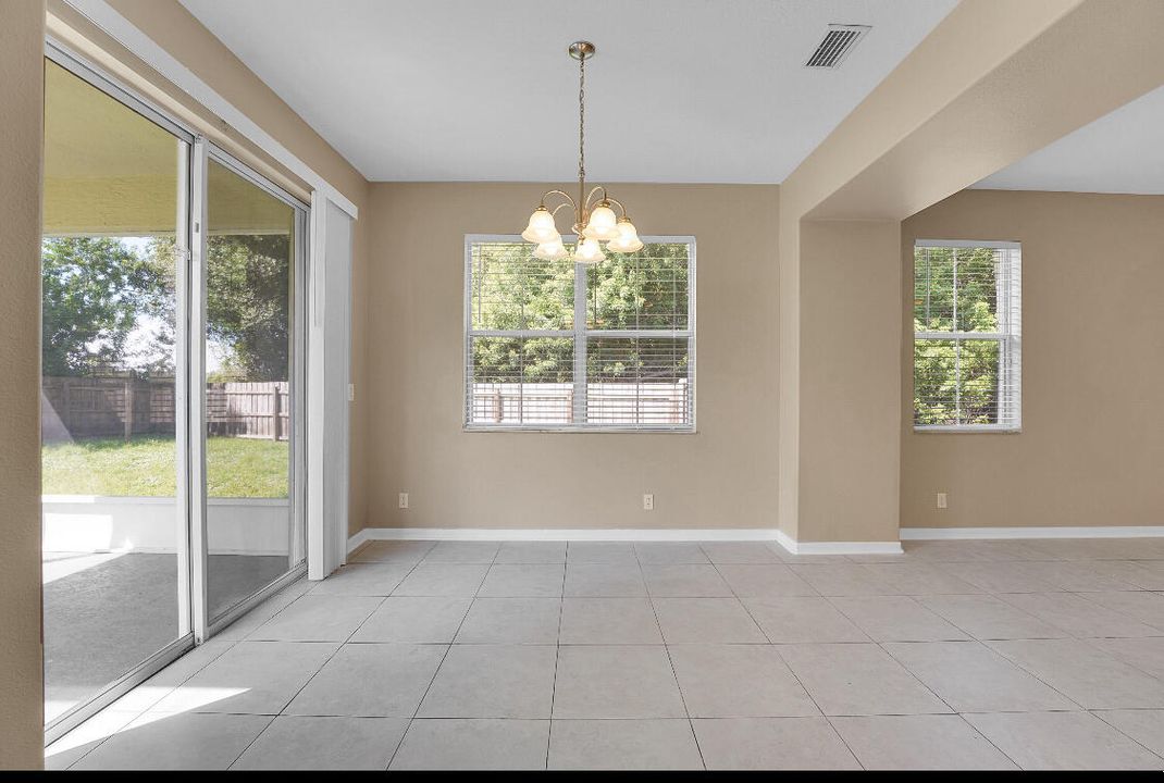 待售: $429,000 (3 贝兹, 2 浴室, 1809 平方英尺)