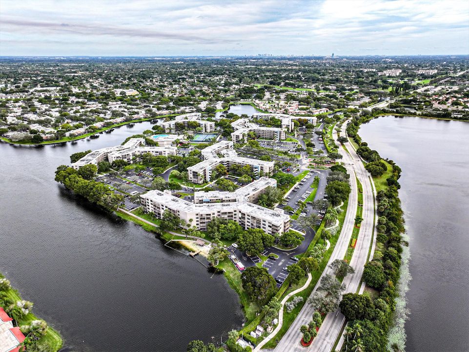 En Venta: $200,000 (2 camas, 2 baños, 852 Pies cuadrados)