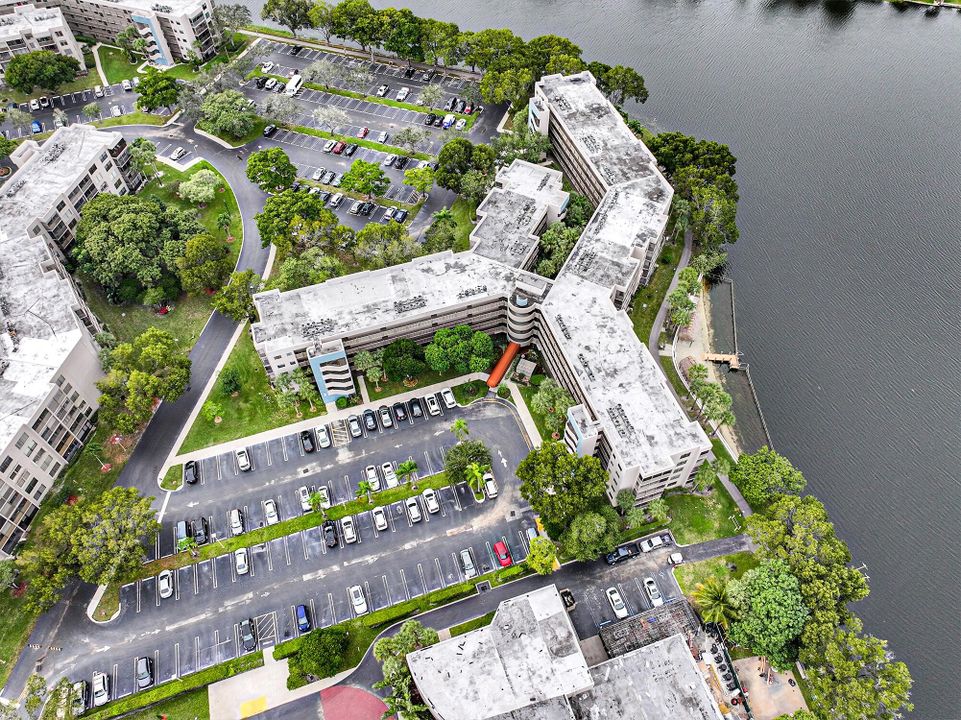 En Venta: $200,000 (2 camas, 2 baños, 852 Pies cuadrados)