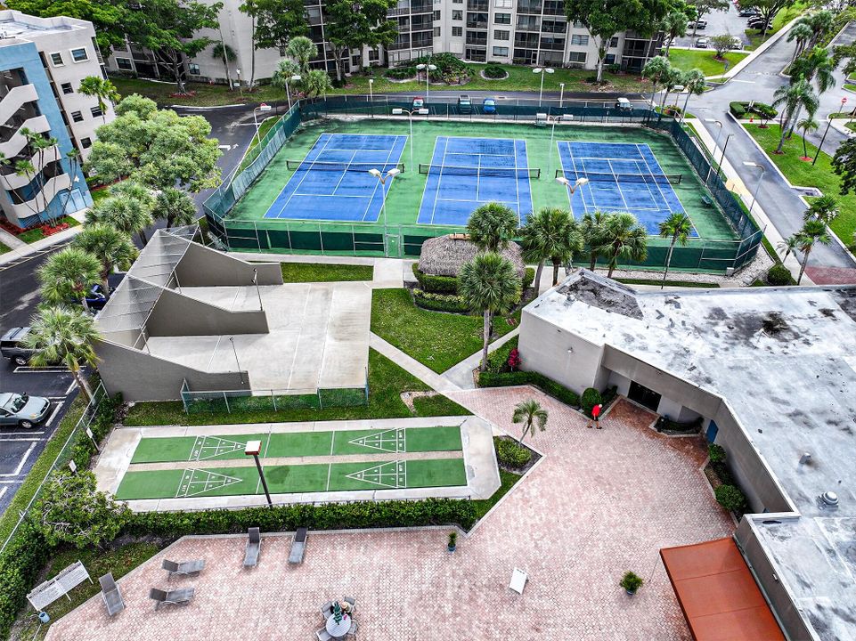 En Venta: $200,000 (2 camas, 2 baños, 852 Pies cuadrados)