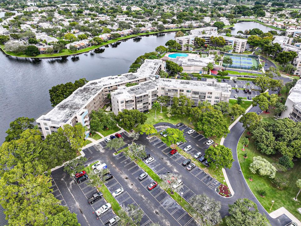 En Venta: $200,000 (2 camas, 2 baños, 852 Pies cuadrados)