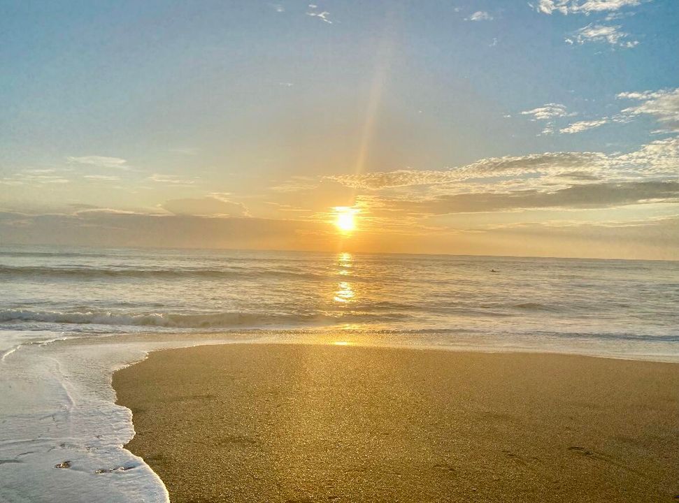 For Rent: $3,000 (3 beds, 2 baths, 1804 Square Feet)