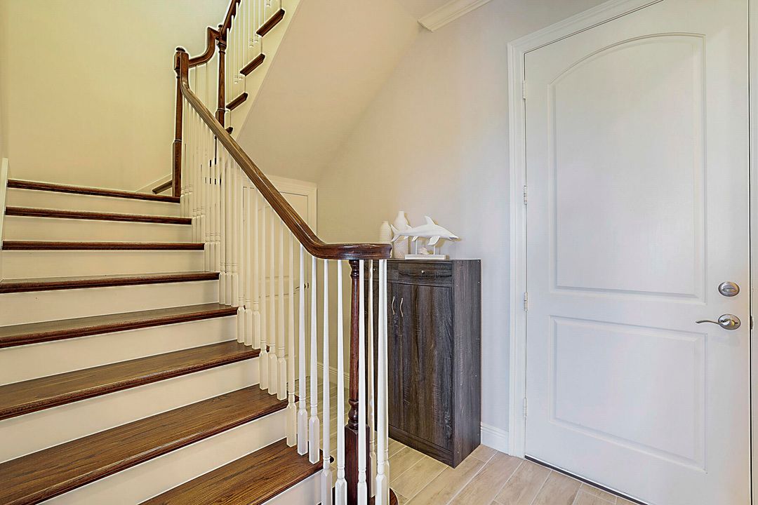 For Rent: $5,500 (3 beds, 2 baths, 1995 Square Feet)