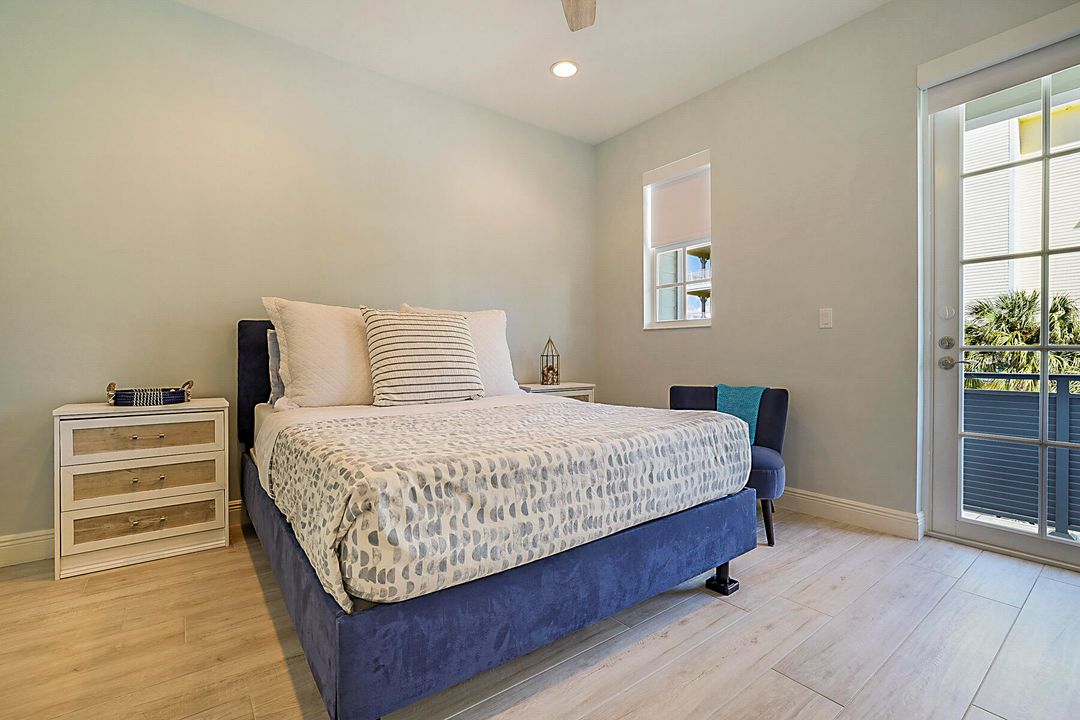 For Rent: $5,500 (3 beds, 2 baths, 1995 Square Feet)