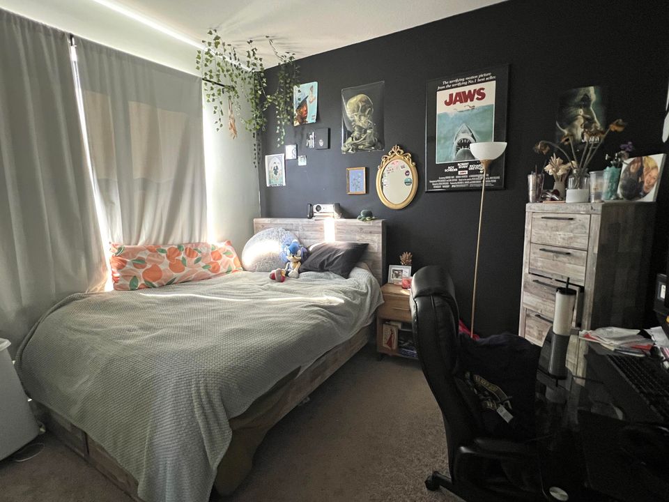 For Sale: $589,900 (4 beds, 2 baths, 2110 Square Feet)