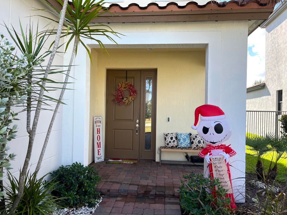 For Sale: $589,900 (4 beds, 2 baths, 2110 Square Feet)