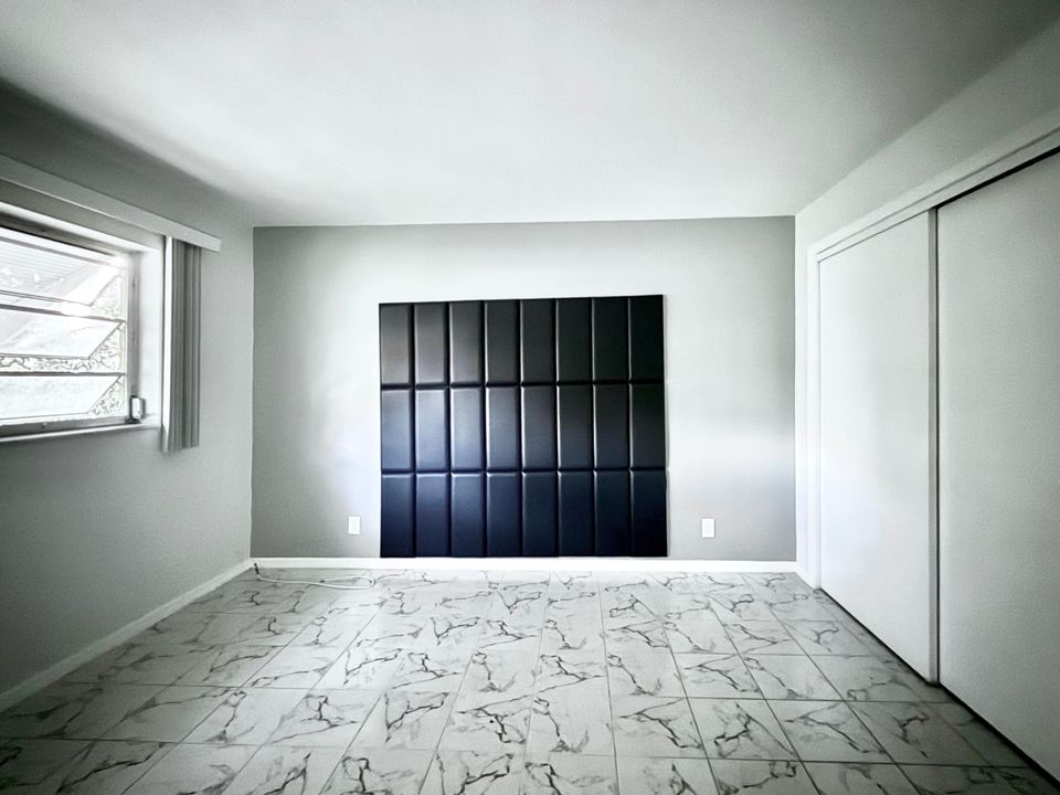 出租: $1,800 (1 贝兹, 1 浴室, 672 平方英尺)