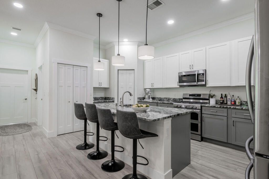 En Renta: $3,900 (3 camas, 3 baños, 2320 Pies cuadrados)