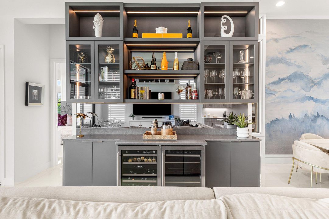 待售: $1,899,000 (3 贝兹, 3 浴室, 2573 平方英尺)