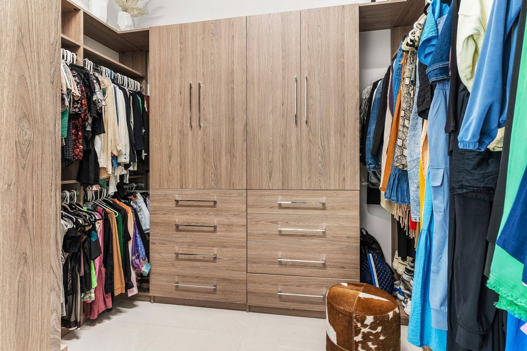 待售: $1,899,000 (3 贝兹, 3 浴室, 2573 平方英尺)