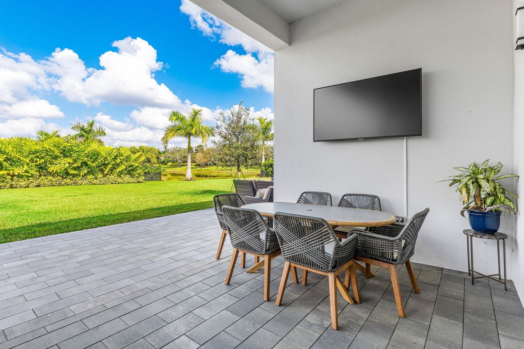 待售: $1,899,000 (3 贝兹, 3 浴室, 2573 平方英尺)