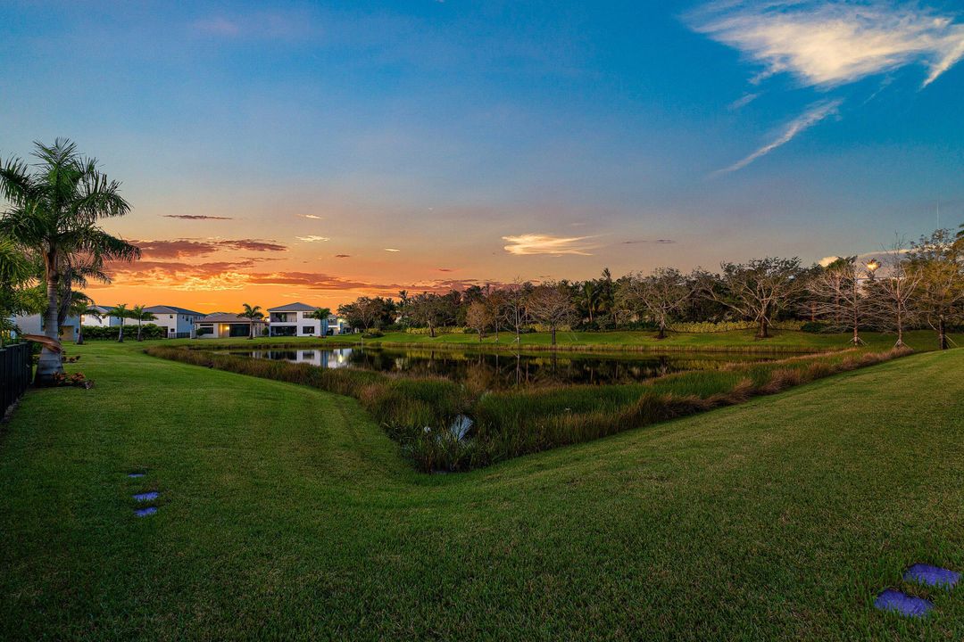 待售: $1,899,000 (3 贝兹, 3 浴室, 2573 平方英尺)