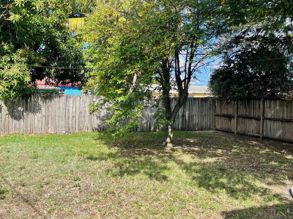 En Venta: $350,000 (2 camas, 1 baños, 838 Pies cuadrados)