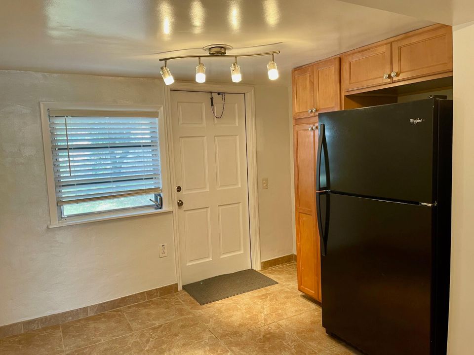 En Venta: $350,000 (2 camas, 1 baños, 838 Pies cuadrados)