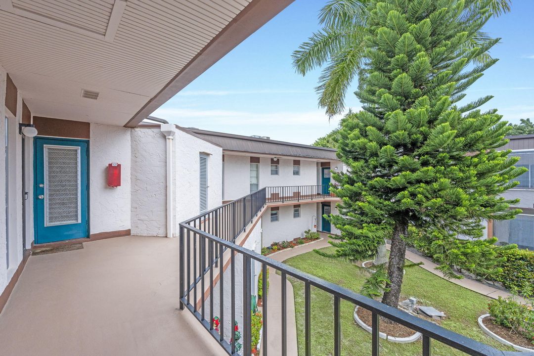 For Rent: $1,800 (2 beds, 2 baths, 1080 Square Feet)