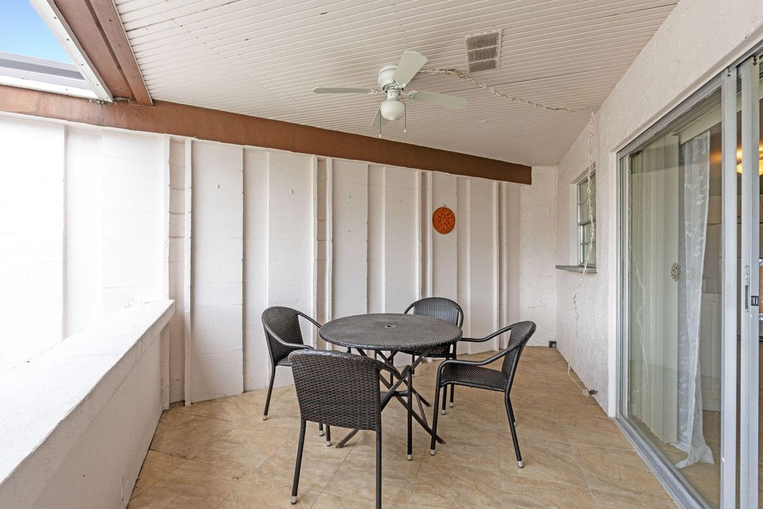 For Rent: $1,800 (2 beds, 2 baths, 1080 Square Feet)