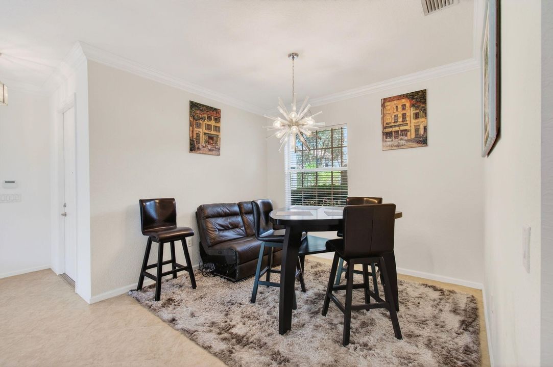 В аренду: $4,500 (5 спален, 3 ванн, 2754 Квадратных фут)