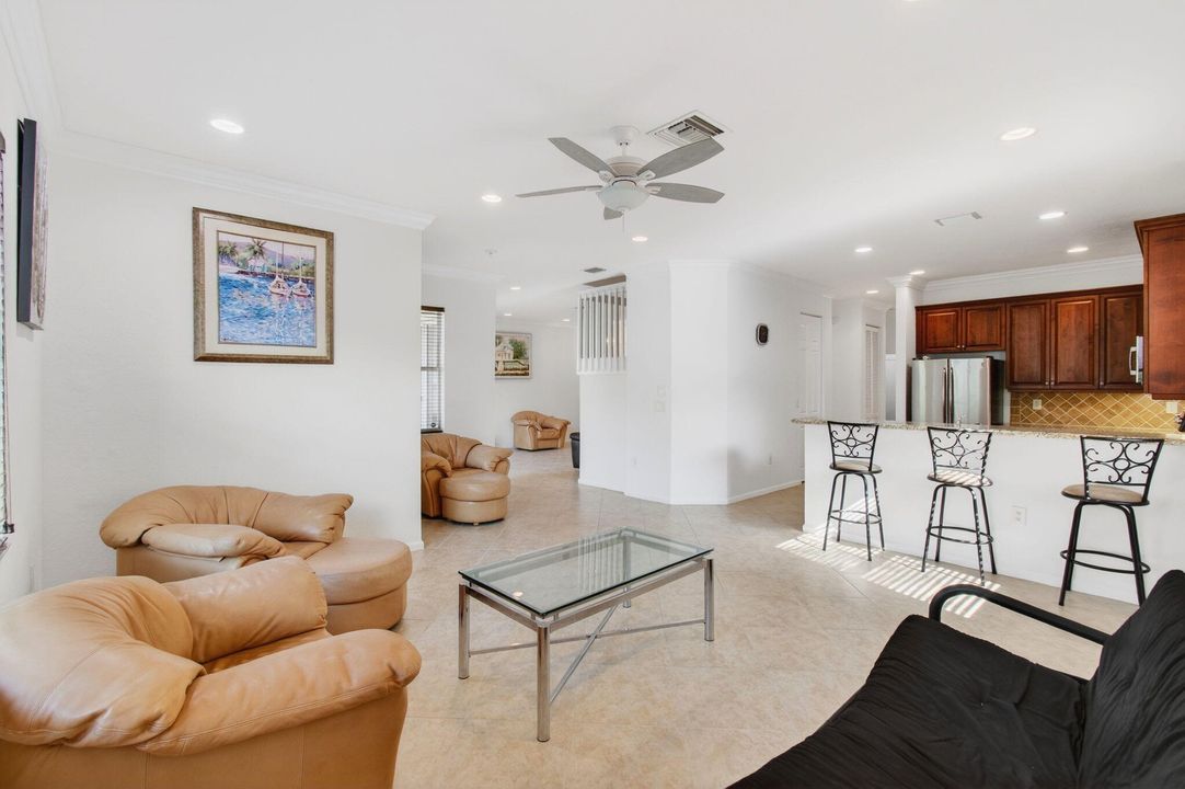 В аренду: $4,500 (5 спален, 3 ванн, 2754 Квадратных фут)