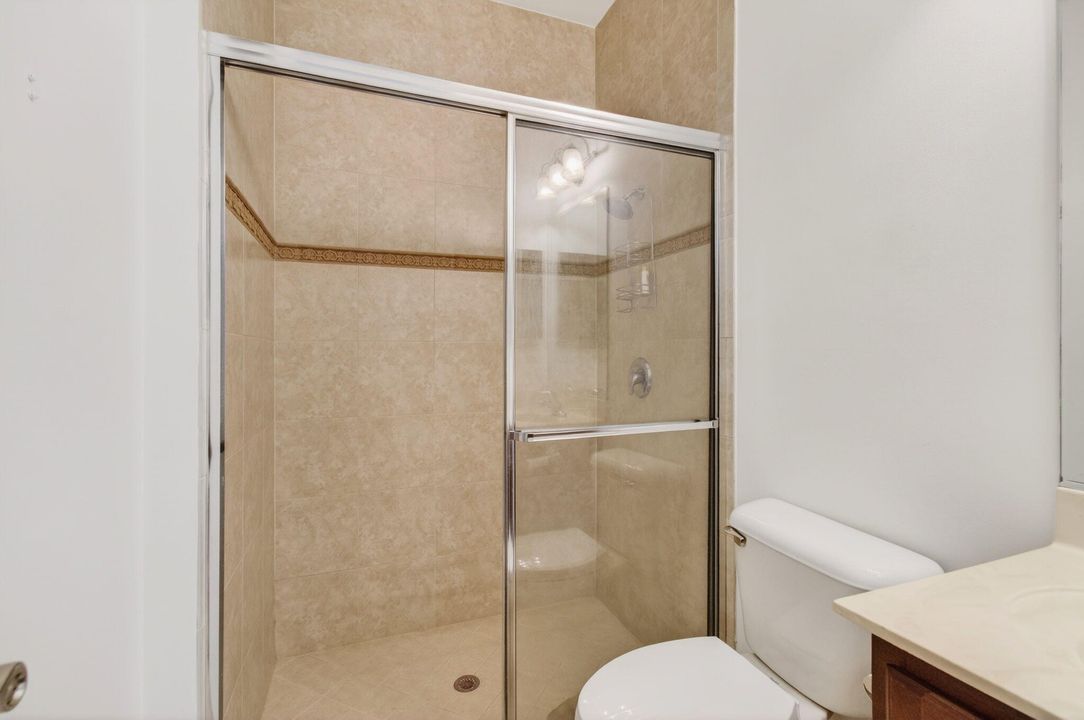 В аренду: $4,500 (5 спален, 3 ванн, 2754 Квадратных фут)