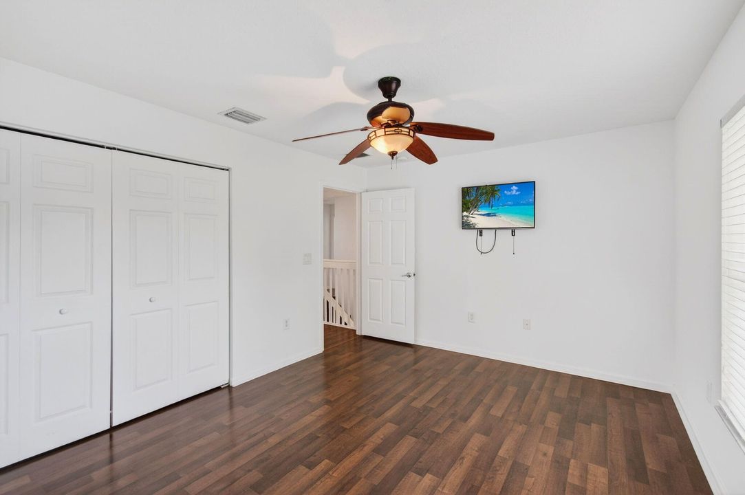 В аренду: $4,500 (5 спален, 3 ванн, 2754 Квадратных фут)