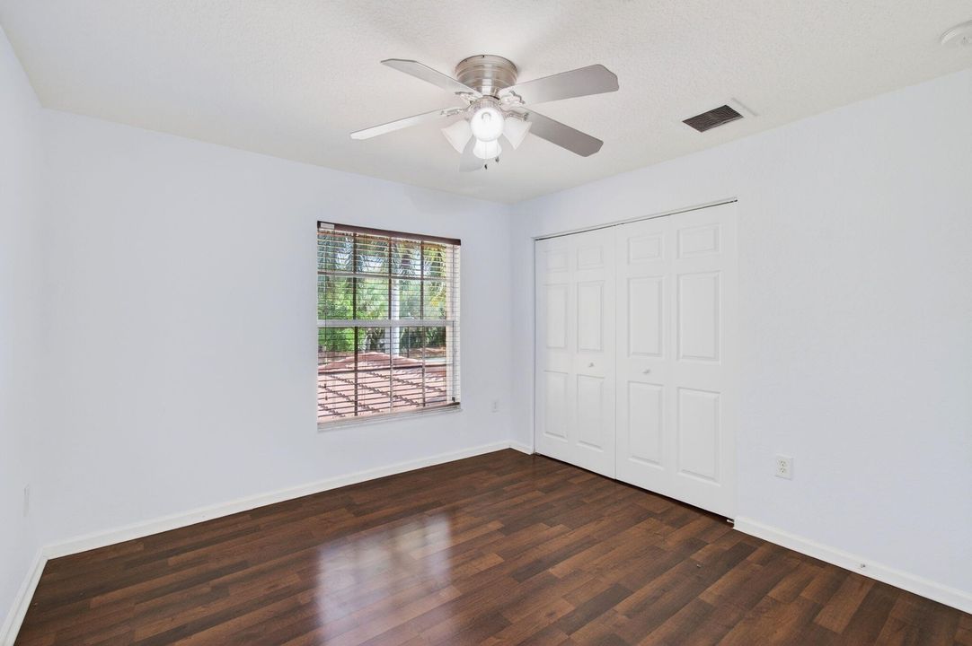 В аренду: $4,500 (5 спален, 3 ванн, 2754 Квадратных фут)