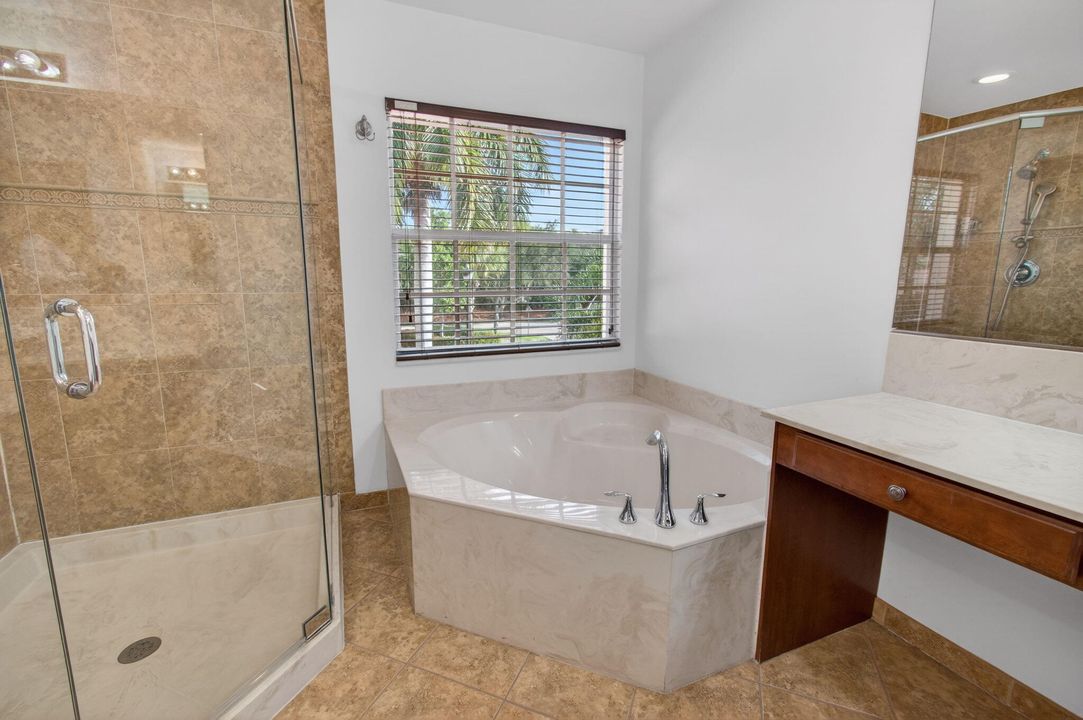 В аренду: $4,500 (5 спален, 3 ванн, 2754 Квадратных фут)