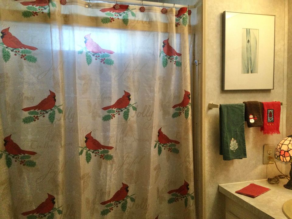 For Sale: $39,900 (2 beds, 2 baths, 984 Square Feet)