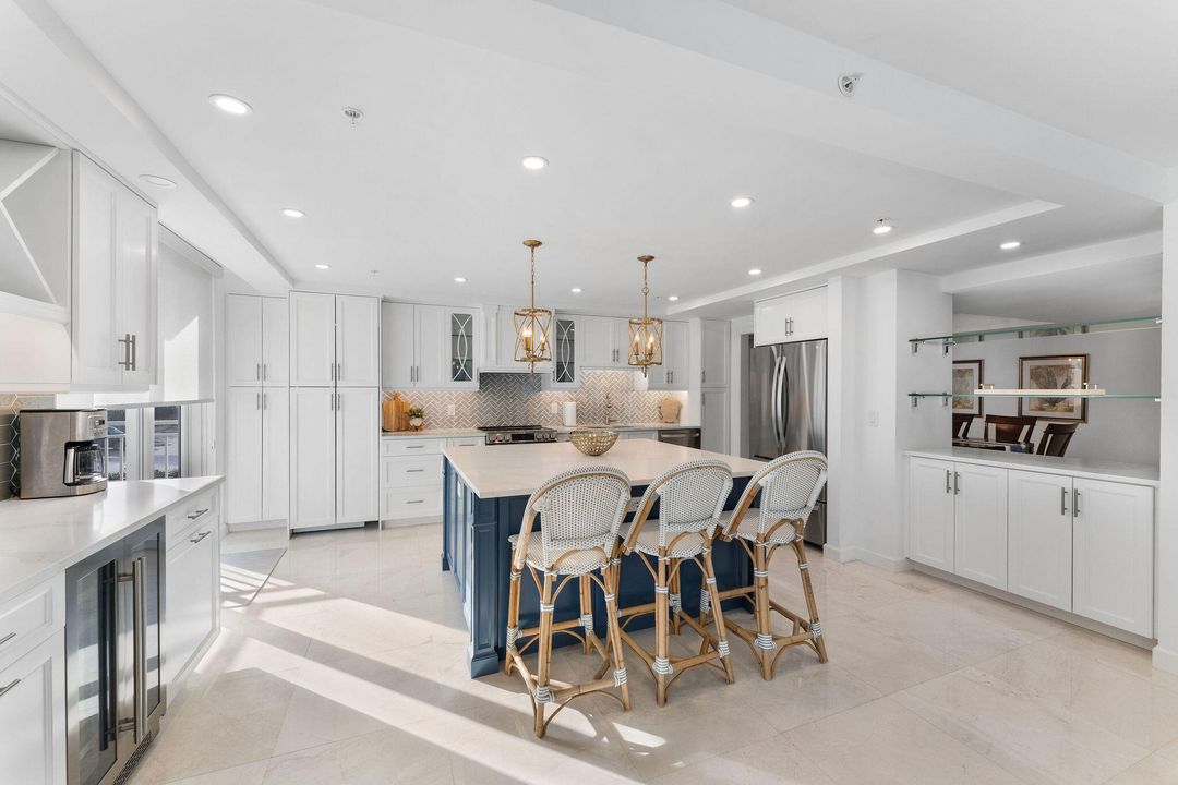 En Venta: $1,675,000 (3 camas, 2 baños, 2000 Pies cuadrados)