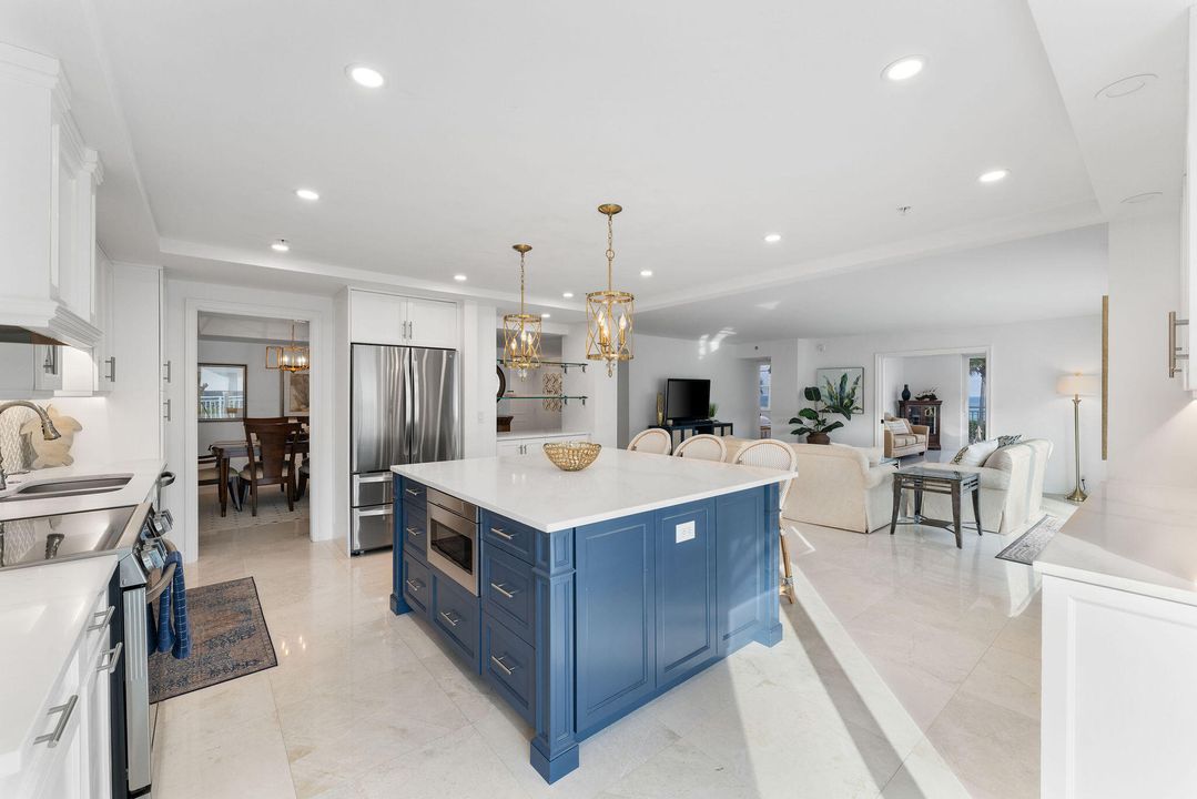 En Venta: $1,675,000 (3 camas, 2 baños, 2000 Pies cuadrados)