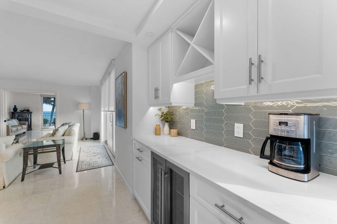 En Venta: $1,675,000 (3 camas, 2 baños, 2000 Pies cuadrados)