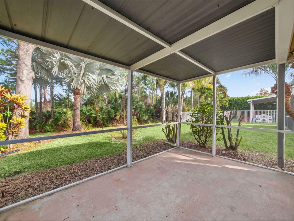 For Sale: $385,000 (3 beds, 2 baths, 1377 Square Feet)