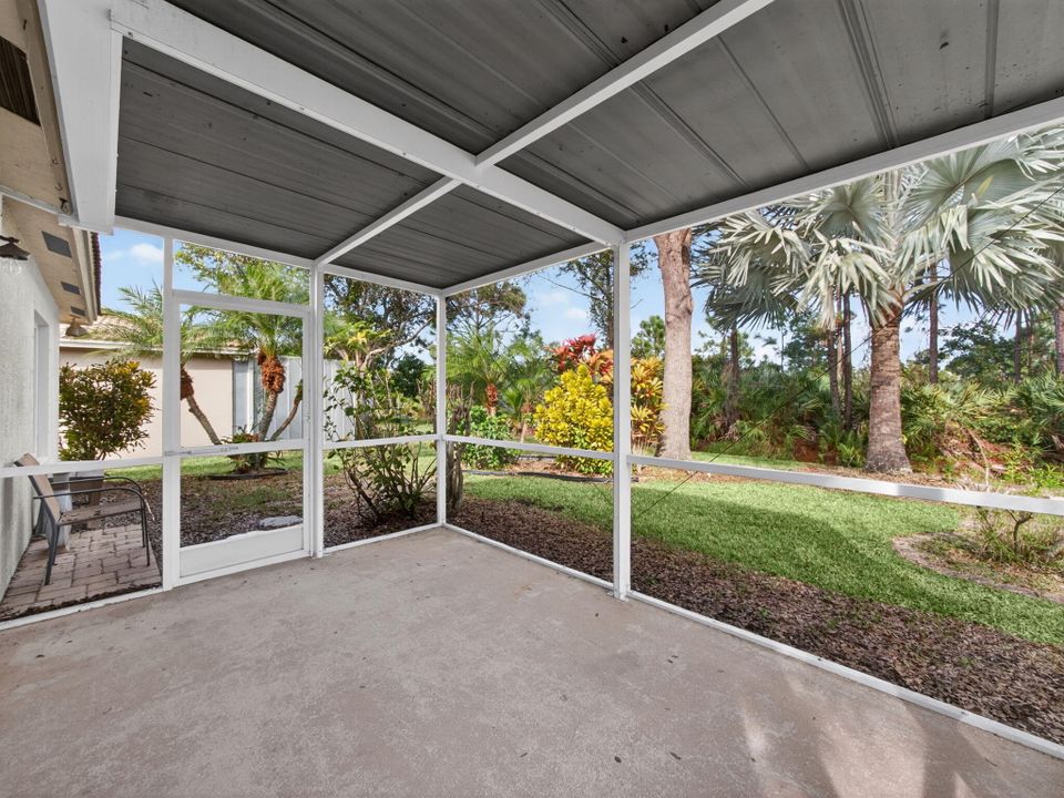 For Sale: $385,000 (3 beds, 2 baths, 1377 Square Feet)