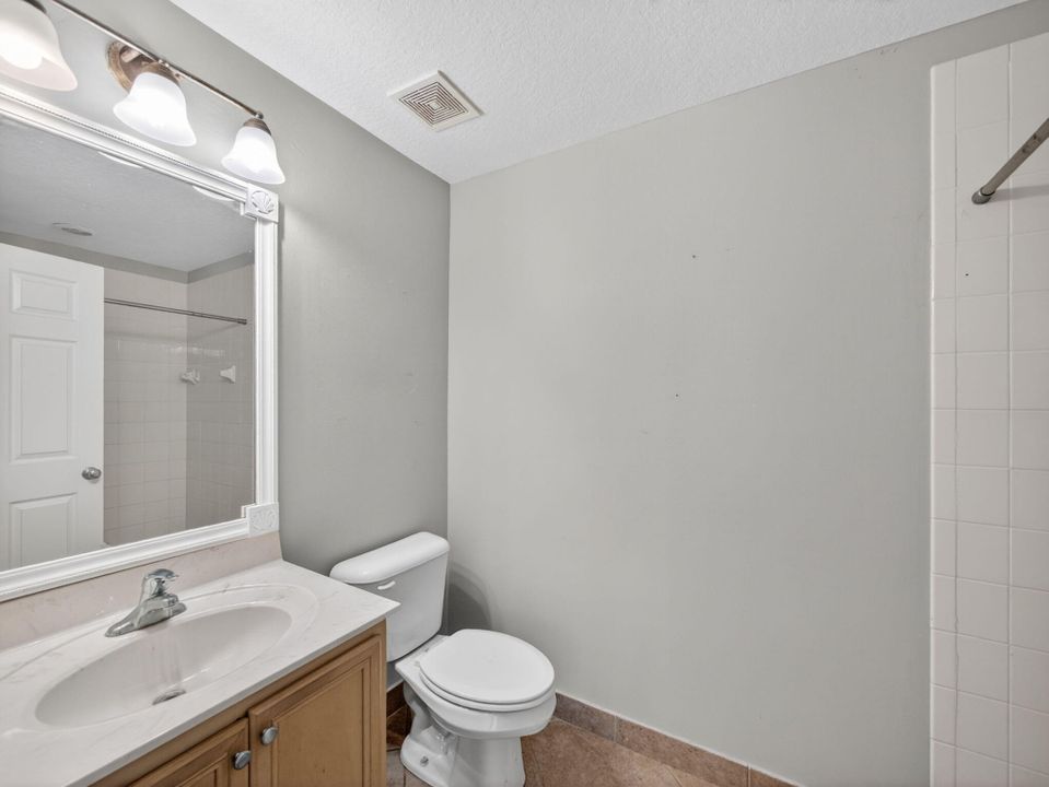 For Sale: $385,000 (3 beds, 2 baths, 1377 Square Feet)