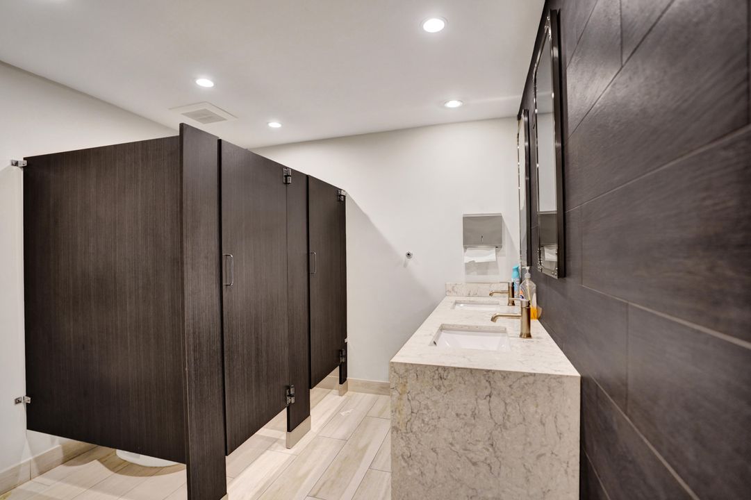 待售: $519,000 (2 贝兹, 2 浴室, 1166 平方英尺)