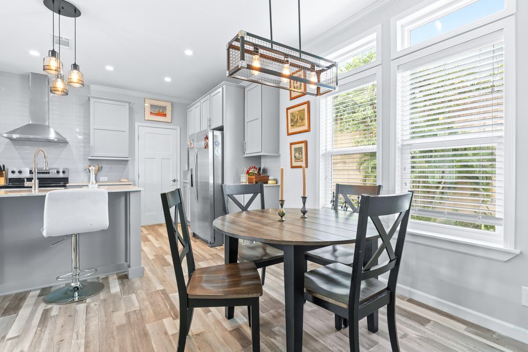 For Sale: $595,000 (3 beds, 2 baths, 1440 Square Feet)