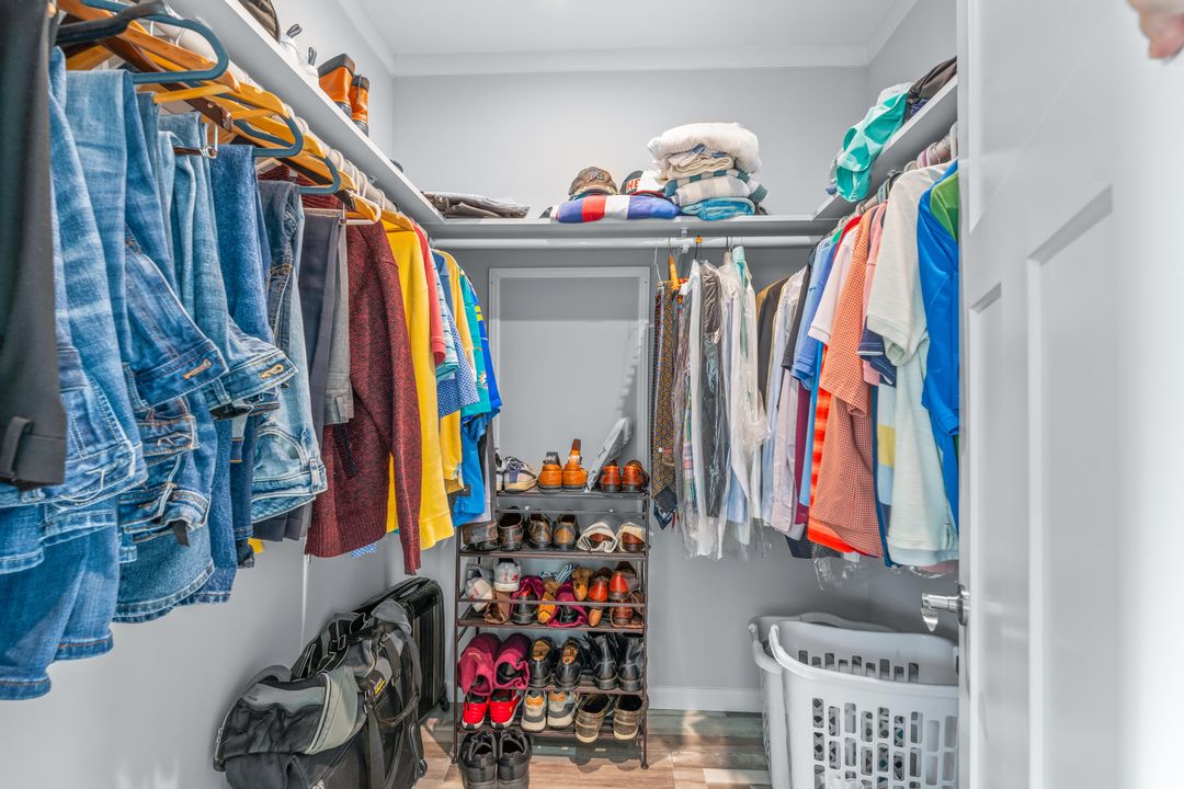 For Sale: $595,000 (3 beds, 2 baths, 1440 Square Feet)