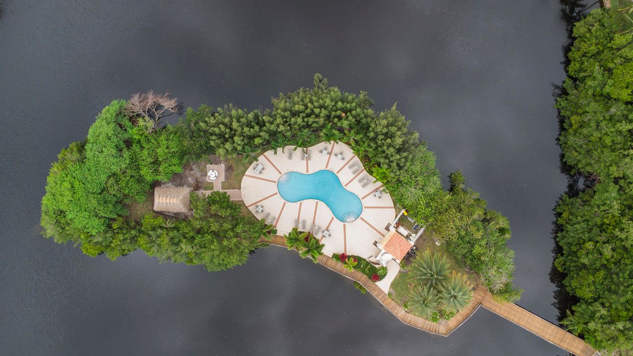 For Sale: $630,000 (3 beds, 2 baths, 1527 Square Feet)