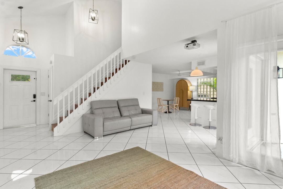 For Sale: $630,000 (3 beds, 2 baths, 1527 Square Feet)