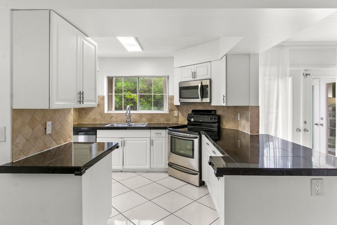 For Sale: $630,000 (3 beds, 2 baths, 1527 Square Feet)