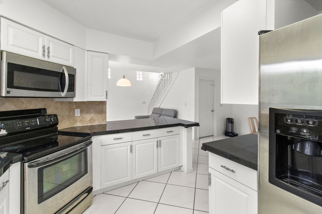 For Sale: $630,000 (3 beds, 2 baths, 1527 Square Feet)