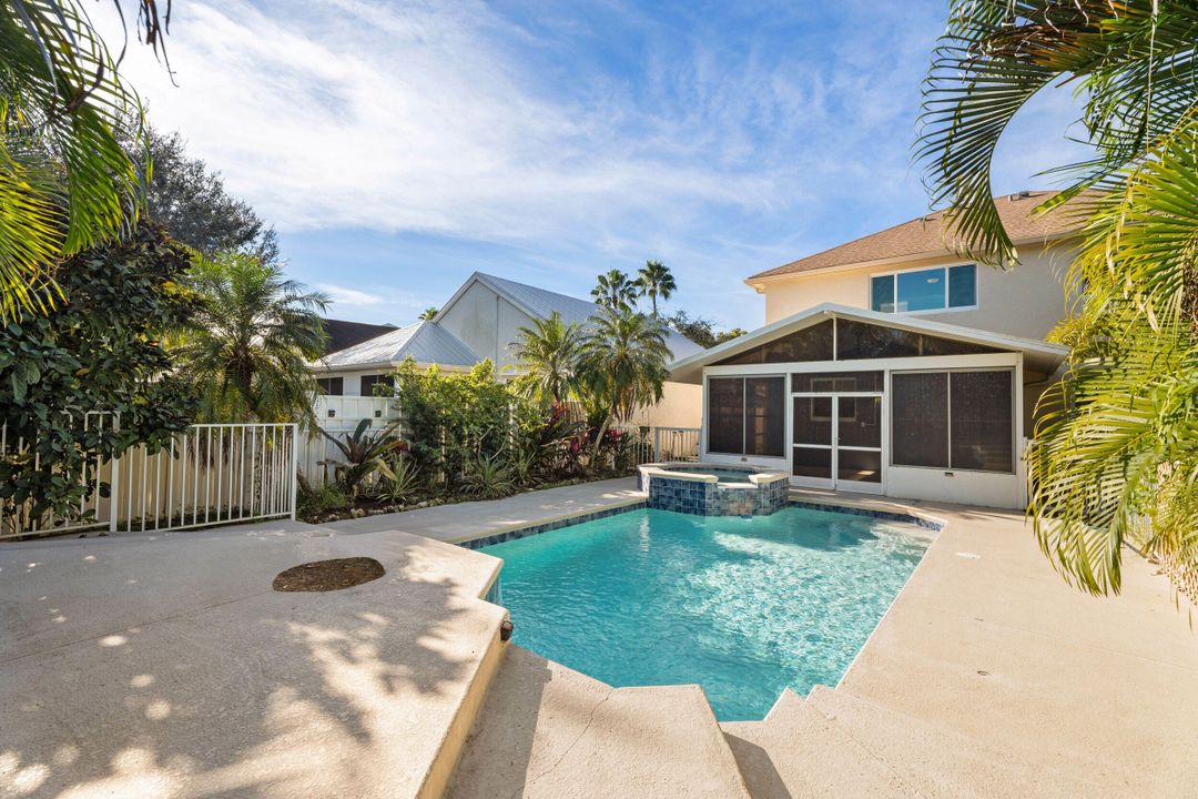 For Sale: $649,900 (4 beds, 2 baths, 2353 Square Feet)