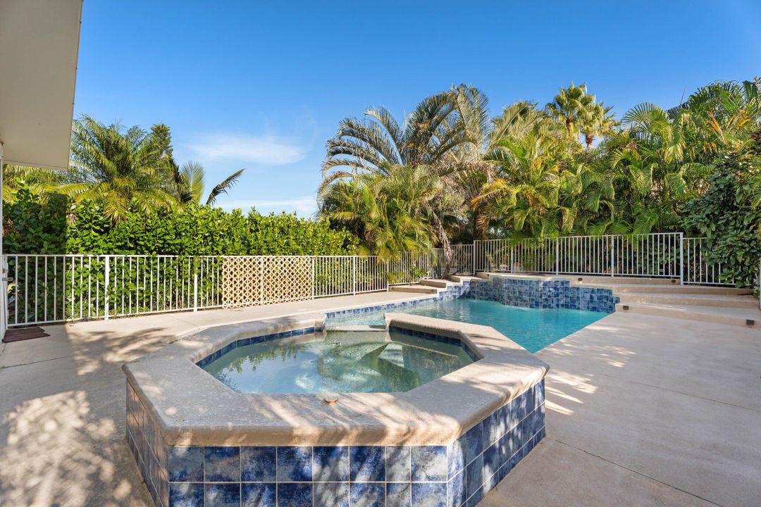 For Sale: $649,900 (4 beds, 2 baths, 2353 Square Feet)