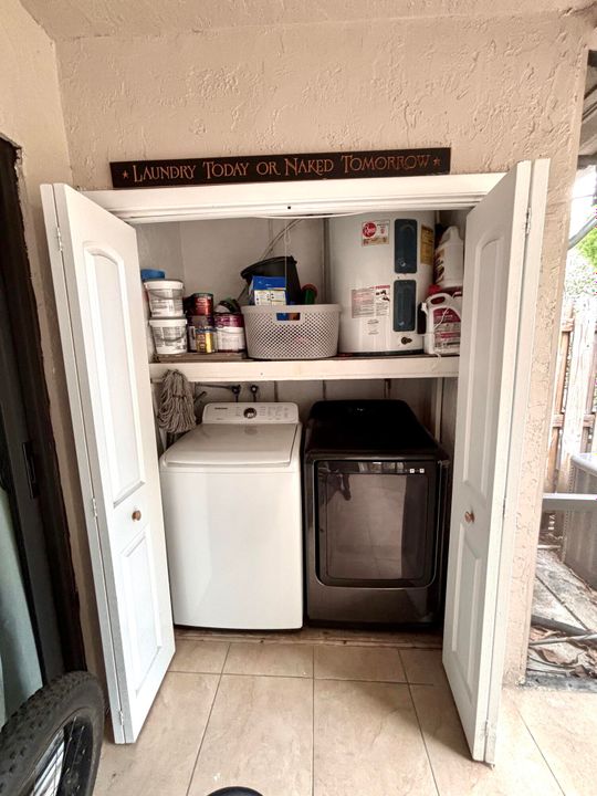 待售: $349,000 (2 贝兹, 2 浴室, 1170 平方英尺)